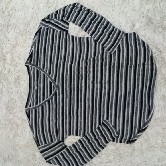 Women's American Eagle Soft & Sexy Plush V- Neck Sweater Sz. XL - Picture 1 of 11